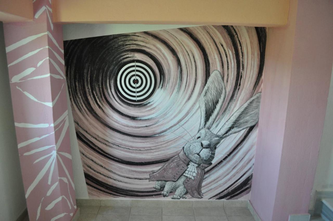 The White Rabbit Guesthouse Eco-Lodge "Cosy Apartment" ซากูเดีย ภายนอก รูปภาพ